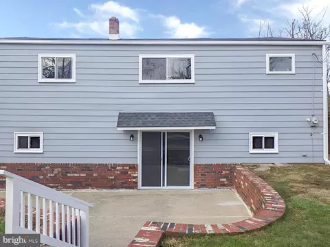 205 Colonial Dr, Warminster, PA 18974 photo 5