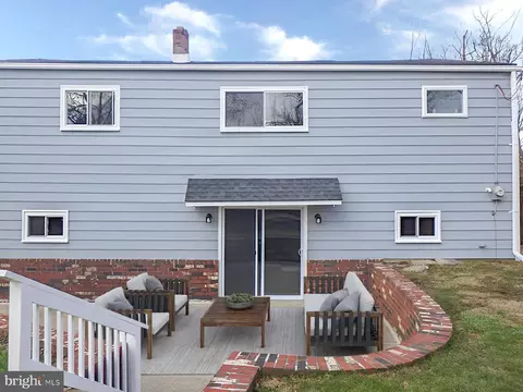205 Colonial Dr, Warminster, PA 18974 photo 4