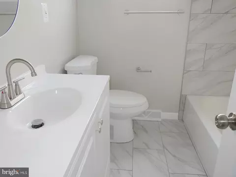 205 Colonial Dr, Warminster, PA 18974 photo 22