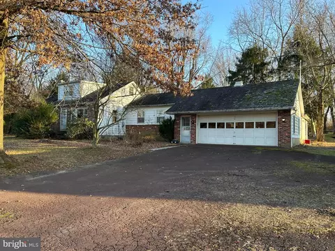 119 Three Mile Run Rd, Sellersville, PA 18960