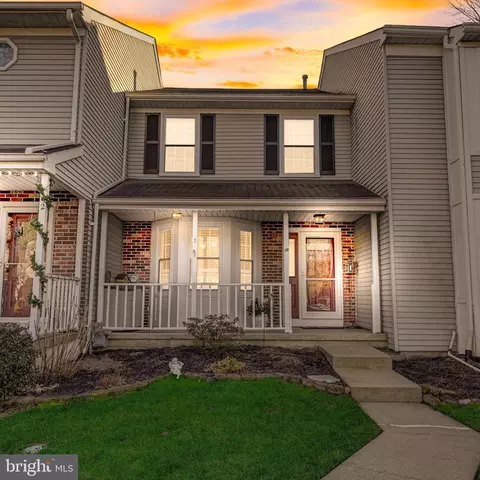 3 Wyckwood Ct, Newtown, PA 18940
