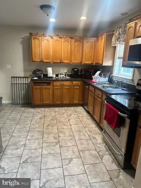 1922 Maple Ave, Croydon, PA 19021 photo 5