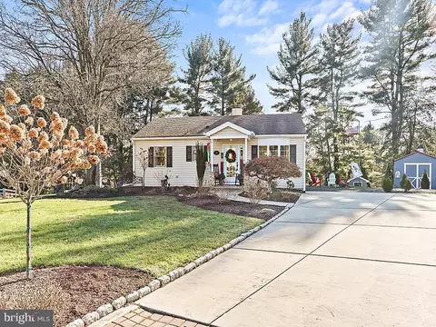 22 Elm Ter, Doylestown, PA 18901