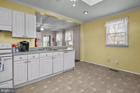 705 Cedar Ave, Croydon, PA 19021 photo 11