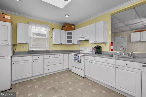 705 Cedar Ave, Croydon, PA 19021 photo 12