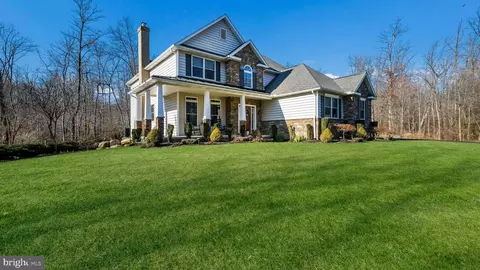 1888 W Rock Rd, Perkasie, PA 18944