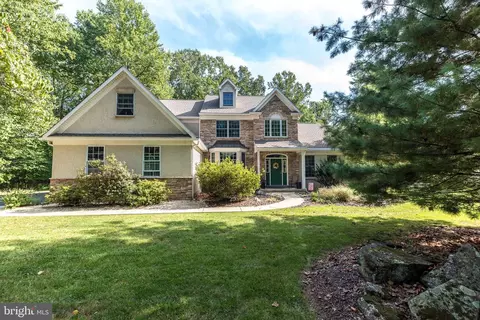 1672 Indian Path Ct, Quakertown, PA 18951