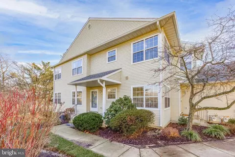 4002 Sterling Rd #152, Yardley, PA 19067