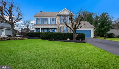 2061 Mulberry Ln, Warrington, PA 18976
