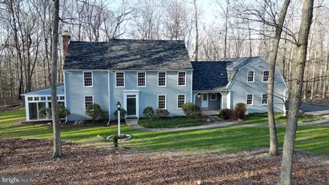 1869 Brooke Dr, New Hope, PA 18938