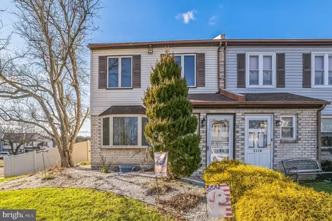 5106 Euston Ct, Bensalem, PA 19020
