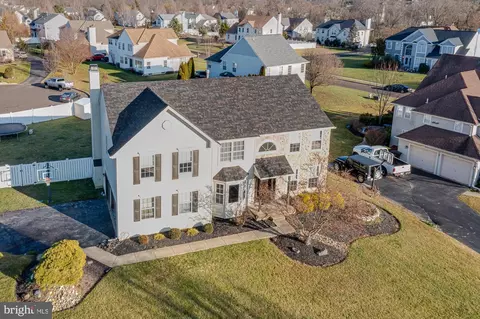 1702 Lafayette Dr, Jamison, PA 18929