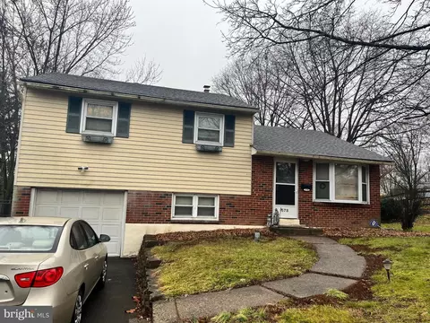 578 Diamond St, Sellersville, PA 18960