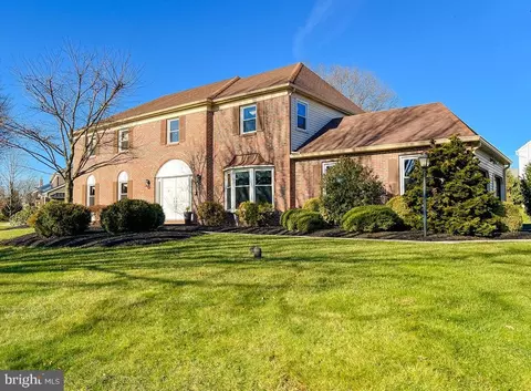 751 Canterbury Dr, Yardley, PA 19067