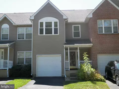 61 Piccadilly Cir, Doylestown, PA 18901