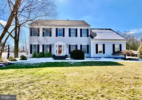 198 Cinnabar Ln, Yardley, PA 19067