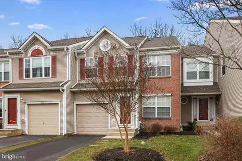 104 Quince Cir, Newtown, PA 18940