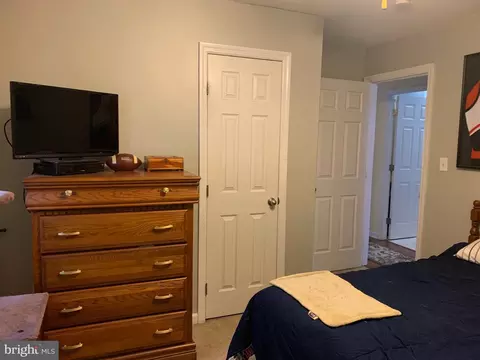 2206 David Dr, Bristol, PA 19007 photo 20