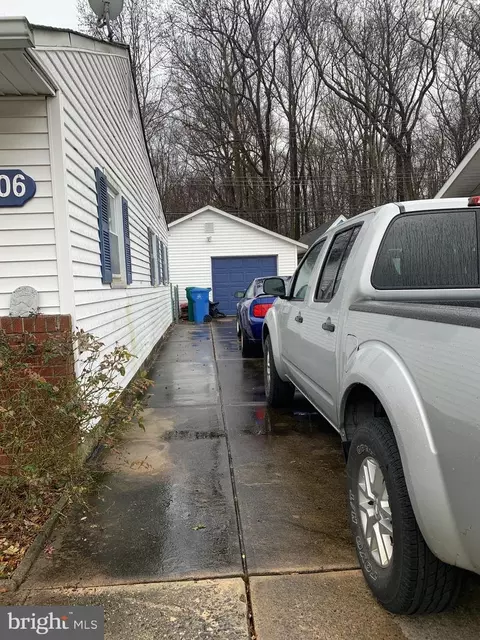 2206 David Dr, Bristol, PA 19007 photo 3