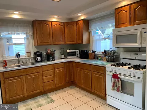 2206 David Dr, Bristol, PA 19007 photo 11