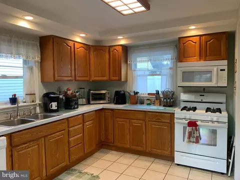 2206 David Dr, Bristol, PA 19007 photo 12