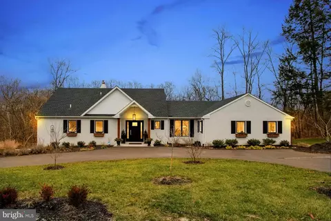 976 Washington Crossing Rd, Newtown, PA 18940