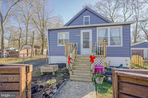 1318 Miller Ave, Croydon, PA 19021
