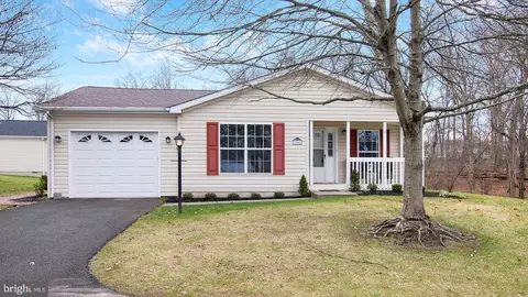 544 Greentree Dr, New Hope, PA 18938