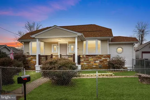 946 Walnut Ave, Bensalem, PA 19020