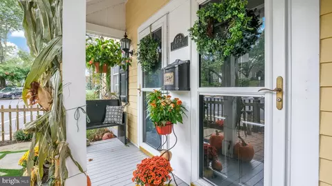 174 E State St, Doylestown, PA 18901 photo 4