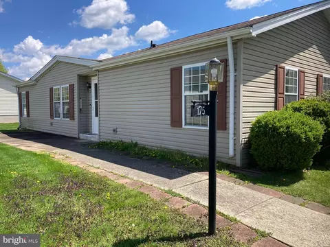 175 Grouse Cir, New Hope, PA 18938