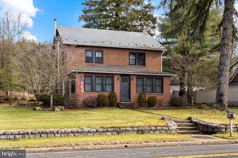 9089 Easton Rd, Ottsville, PA 18942