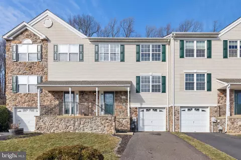 3784 Swetland Dr, Doylestown, PA 18902
