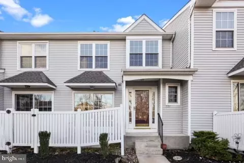 321 Eagle Ct #204, Jamison, PA 18929