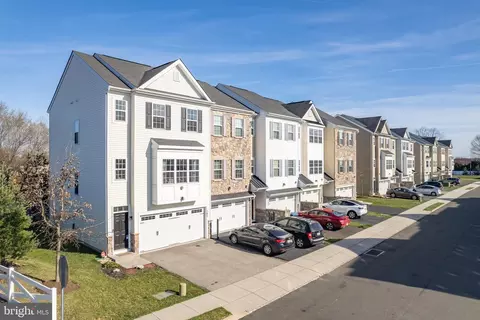 167 Mercer Ct, Fairless Hills, PA 19030