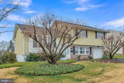 444 Byron Rd, Warminster, PA 18974 photo 2
