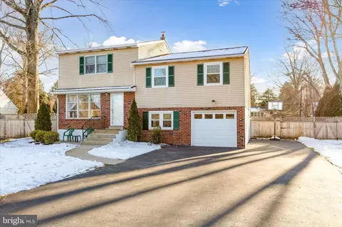 916 Jamison St, Warwick, PA 18974