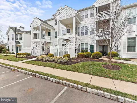 14206 Cornerstone Dr, Yardley, PA 19067