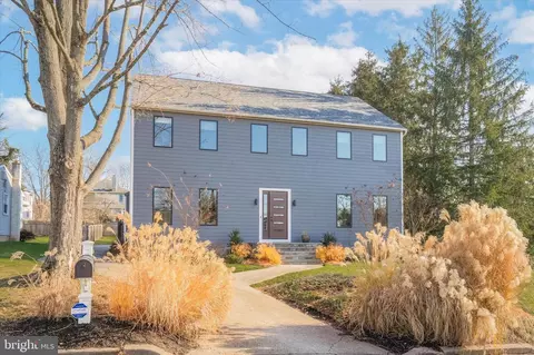 209 N Congress St, Newtown, PA 18940