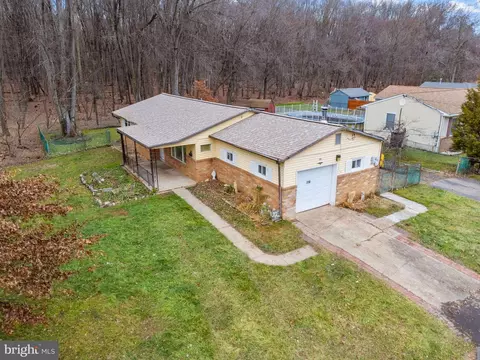 4501 Fayette Dr, Bristol, PA 19007