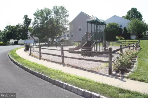 2831 Lee Dr, Jamison, PA 18929 photo 5