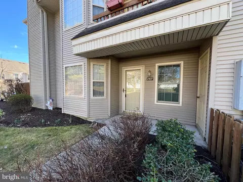 2107 Brookhaven Dr, Yardley, PA 19067