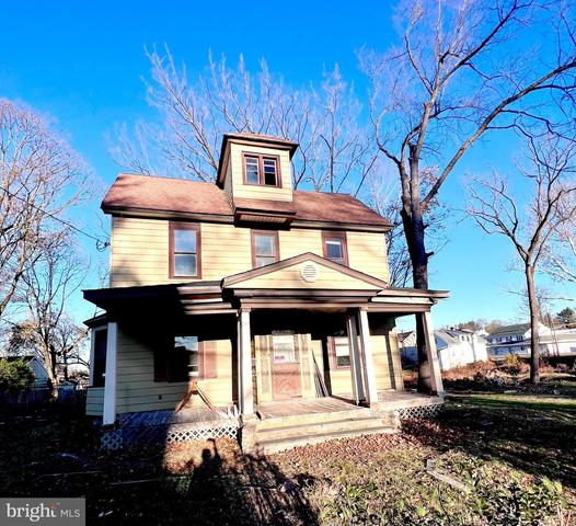640 Summit Ave, Southampton, PA 18966