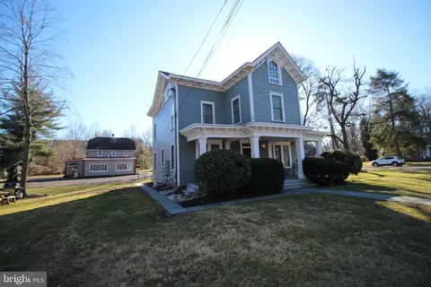 31 W Afton Ave, Yardley, PA 19067