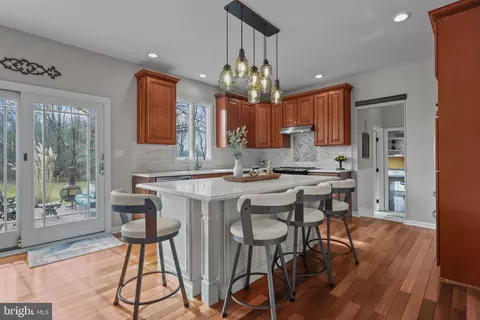 Kitchen - 2013 Carmel Dr, Jamison, PA 18929 photo 2 of 8