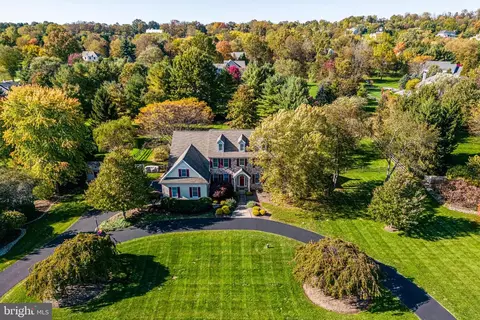 4895 Gloucester Dr, Doylestown, PA 18902