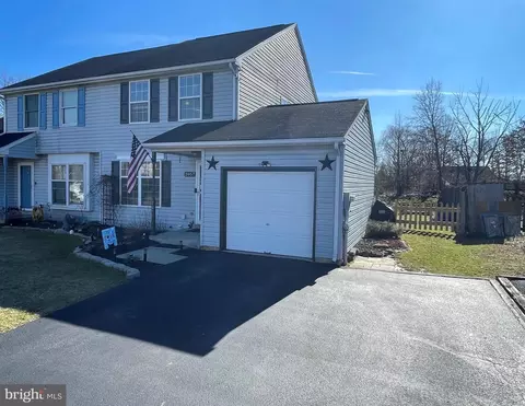 2057 Clover Mill Rd, Quakertown, PA 18951
