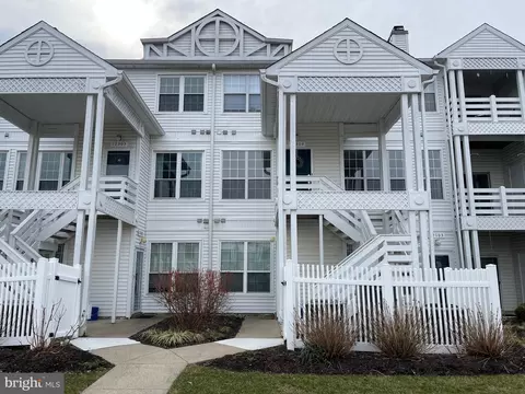 12203 Cornerstone Dr #216, Yardley, PA 19067