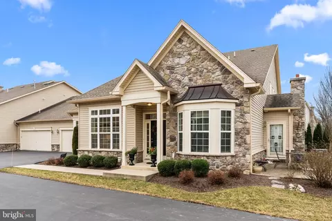 126 Thornhill Ln, Newtown, PA 18940