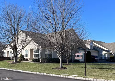 116 Shady Brook Dr #86, Langhorne, PA 19047